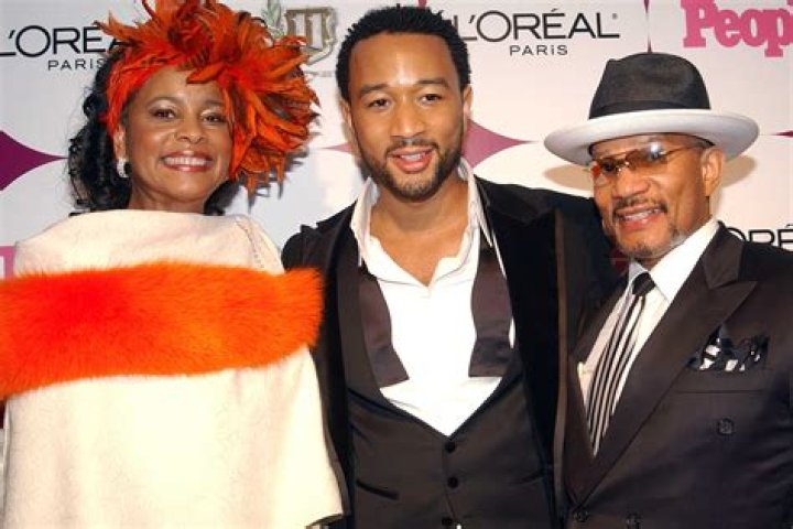 Comedian Paris Campbell’s Dad is Musician John Campbell, Meet Her Parents