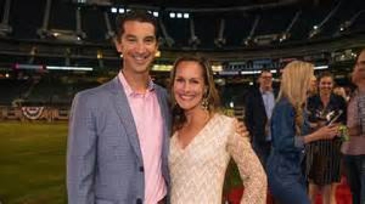 
Nicole Hazen Brain Cancer And Death Cause – Where Is Her Husband Mike Hazen Now? 